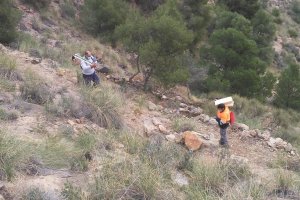 Trabajos de adecuación del nuevo sendero.