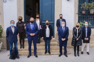 Níjar realizó un acto en el salón de plenos del consistorio para presentar el nuevo modelo.