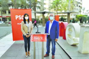 Fátima Herrera y José Antonio Alfonso en rueda de prensa