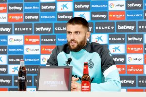 David López, capitán del Espanyol, en rueda de prensa.
