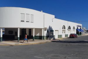 La lonja de Roquetas.
