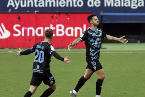 José Carlos Lazo celebrando su gran gol en La Rosaleda.
