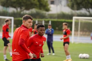 Cuenca y Ramazani en el entrenamiento de este Jueves Santo.