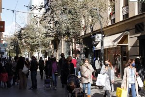 Almería vive una tranquila Semana Santa.
