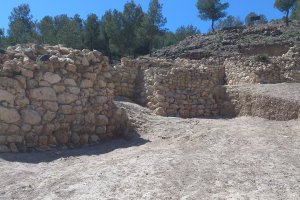 Restos de la muralla argárica del yacimiento de La Bastida, en Murcia.
