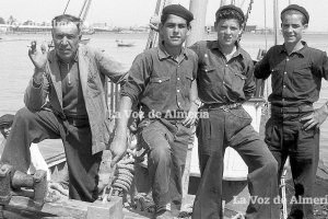 El carnet de identidad se pedía en las inspecciones de las barcas de pesca para evitar el trabajo de los menores de edad, tan habitual en posguerra.