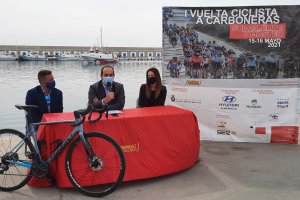 Puesta de largo de la primera edición de la Vuelta Ciclista en Carboneras.