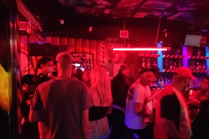 Imagen de archivo de una actuación policial en una fiesta donde se incumplían las medidas.