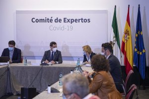 Juanma Moreno se reúne mañana con el Comité de Expertos.