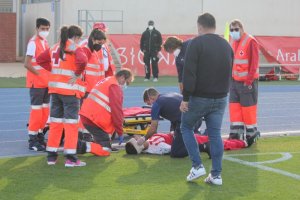 El jugador del Almería sigue en observación y se recupera.