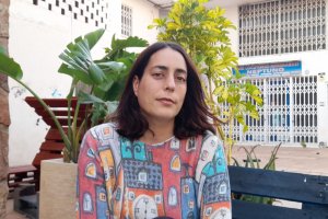 Lorena defiende la necesidad de las mascarillas para personas sordas.