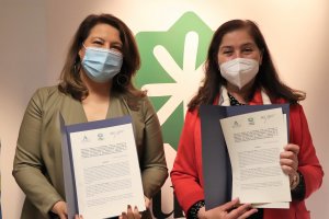 Firma del protocolo con la Academia Andaluza de Gastronomía.