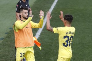 Álex Baena (izquierda), y Yéremi Pino, grandes canteranos del Villarreal.