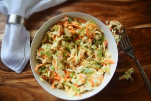 Ensalada de col para comer.