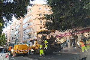 Trabajos de mantenimiento en la Avenida del Mediterráneo