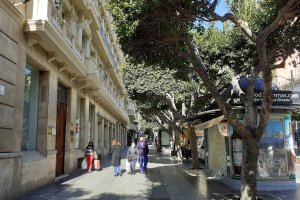 La ciudad de Almería ha bajado su incidencia acumulada en mas de 100 puntos en siete días.