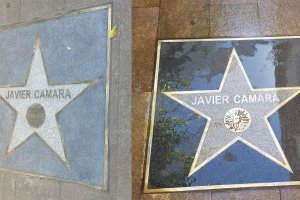 A la izquierda, estado de la estrella de Javier Cámara ya seca y, a la derecha, la misma placa durante el tratamiento.