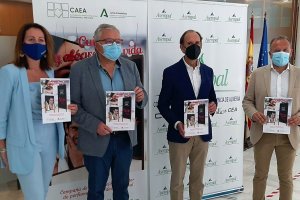 Representantes durante la presentación de la campaña.