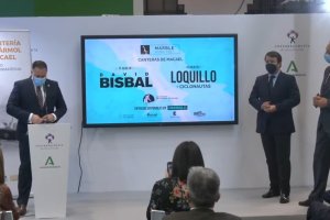 El alcalde durante el anuncio de los artistas este viernes.