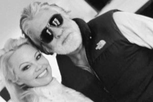Pamela Anderson y Jon Peters tuvieron un matrimonio fugaz que duró solo doce días.