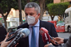 Juan de la Cruz Belmonte, delegado de Salud.