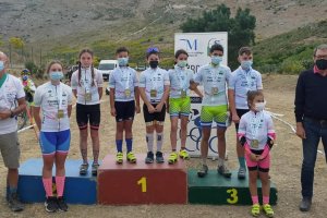 El podio de los campeones de Andalucía.