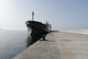 Imagen del buque retenido en el Puerto de Almería.