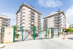 Piso en venta en Avenida Bahía de Almería, en Roquetas.