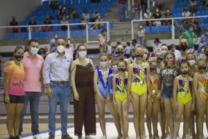 Foto de familia con el concejal de Deportes, Juanjo Segura.