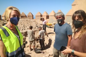 La delegada de Cultura ha visitado la actuación que permitirá redactar el proyecto de restauración y consolidación.