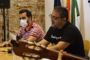 Rafael Jiménez Torres leyó algunos de sus poemas.