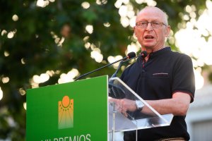 Juan Cerezuela recogió el Premio Cultura.