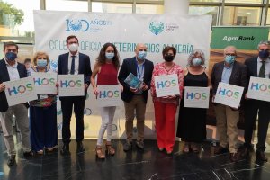 Representantes políticos y de la organización de las jornadas.