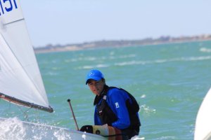 Juanjo Fernández en el campo de regatas.
