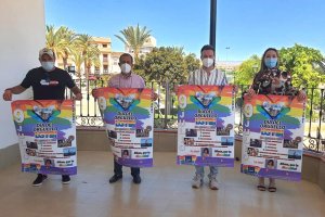 Autoridades municipales en la presentación de la celebración.