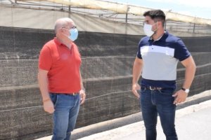 Los concejales de Medio Ambiente y Agricultura recorriendo zonas con explotaciones agrícolas.