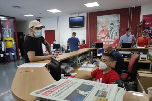 Ambiente en el club del Almería.