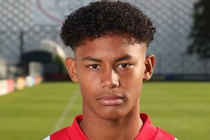 Muere el joven talento de 16 años del Ajax.