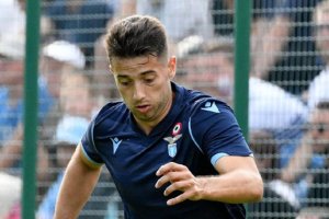 Jony buscará nuevo destino al no contar para la Lazio.