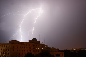 Imagen de archivo de una tormenta en la capital almeriense.