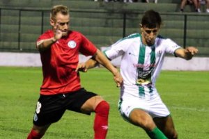 Los errores en defensa condenan a los celestes.