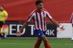 Rojas celebra un gol logrado en el Atlético de Madrid. Foto: redes sociales Carlos Rojas