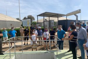 Regantes y agricultores en la EDAR