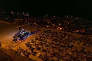 Escenario del Cooltural Fest con las medidas Covid presentes