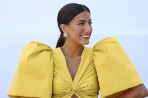 Isabel Peña, con el diseño de Loreto Martínez.