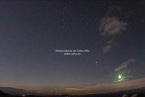 Instante del paso de la bola de fuego captado por Calar Alto.
