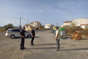 La Policía Local de Huércal-Overa inicia una campaña de vigilancia y control de residuos.