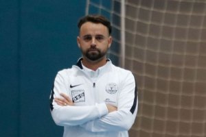 El nuevo entrenador afronta el gran reto.