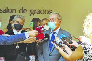 El consejero Rogelio Velasco, de Ciudadanos, en su última visita a la UAL.