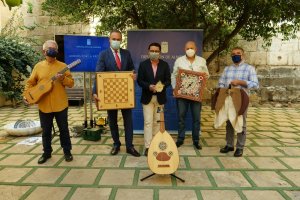 En esta edición se cuenta con un armero para acoplar los petos y morriones a los tercios, entre otros.